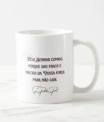 Verso com Inscrição da Caneca de Cerâmica com Imagem de São Padre Pio de Pieltrecina - Ideal para Devotos e Presentes Religiosos.